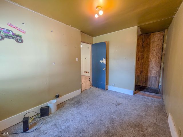 2228 Tippecanoe Street, Terre Haute, IN 47807