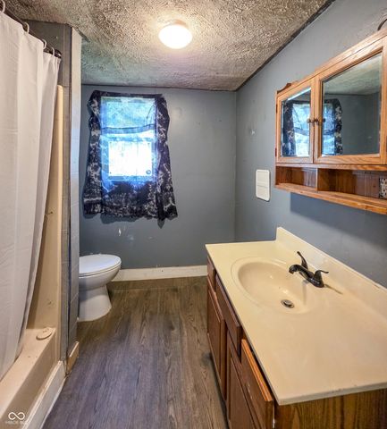 2228 Tippecanoe Street, Terre Haute, IN 47807