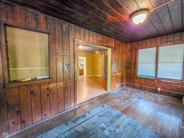 2228 Tippecanoe Street, Terre Haute, IN 47807