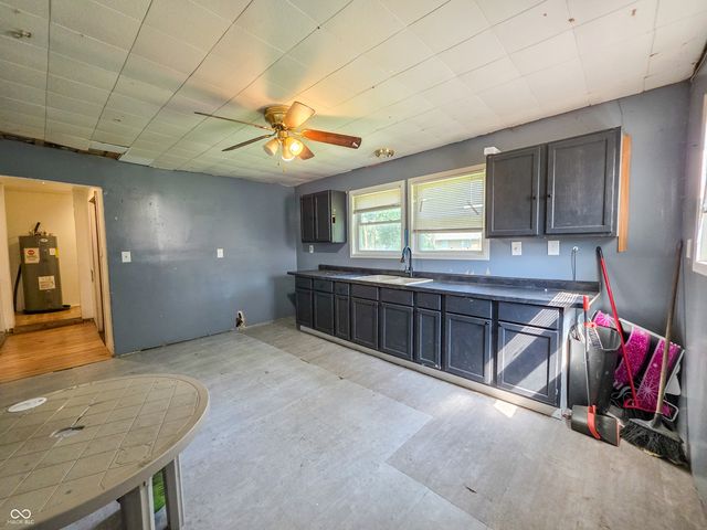 2228 Tippecanoe Street, Terre Haute, IN 47807