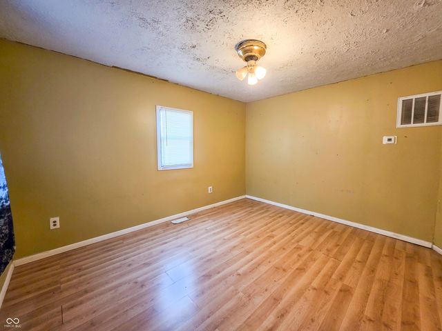 2228 Tippecanoe Street, Terre Haute, IN 47807