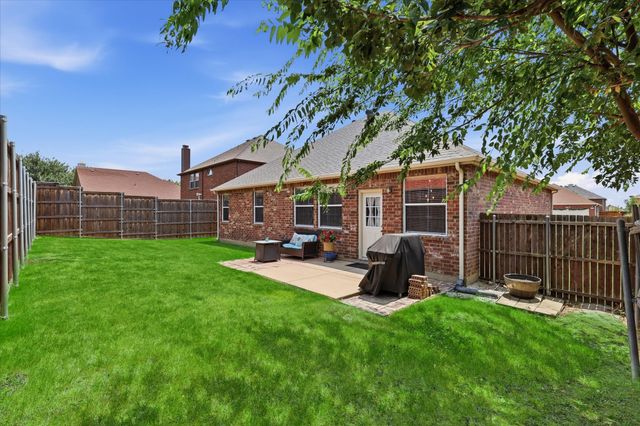 1905 Juniper Drive, Little Elm, TX 75068