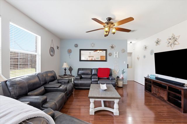 1905 Juniper Drive, Little Elm, TX 75068
