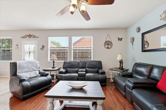 1905 Juniper Drive, Little Elm, TX 75068