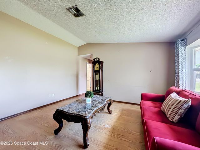 478 Karney Avenue NE, Palm Bay, FL 32907