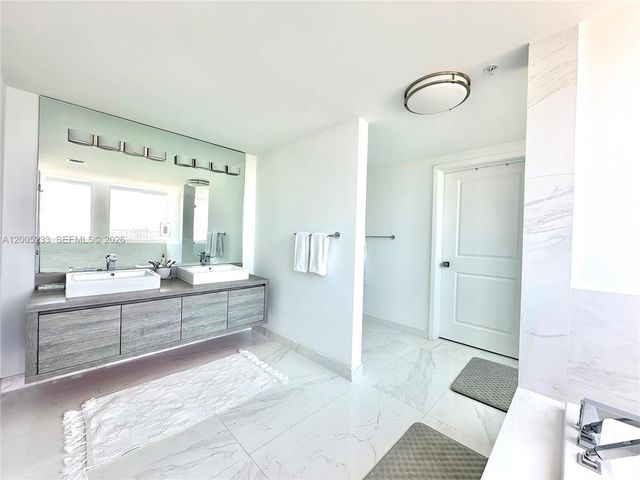 400 Sunny Isles Blvd 1708, Sunny Isles Beach, FL 33160