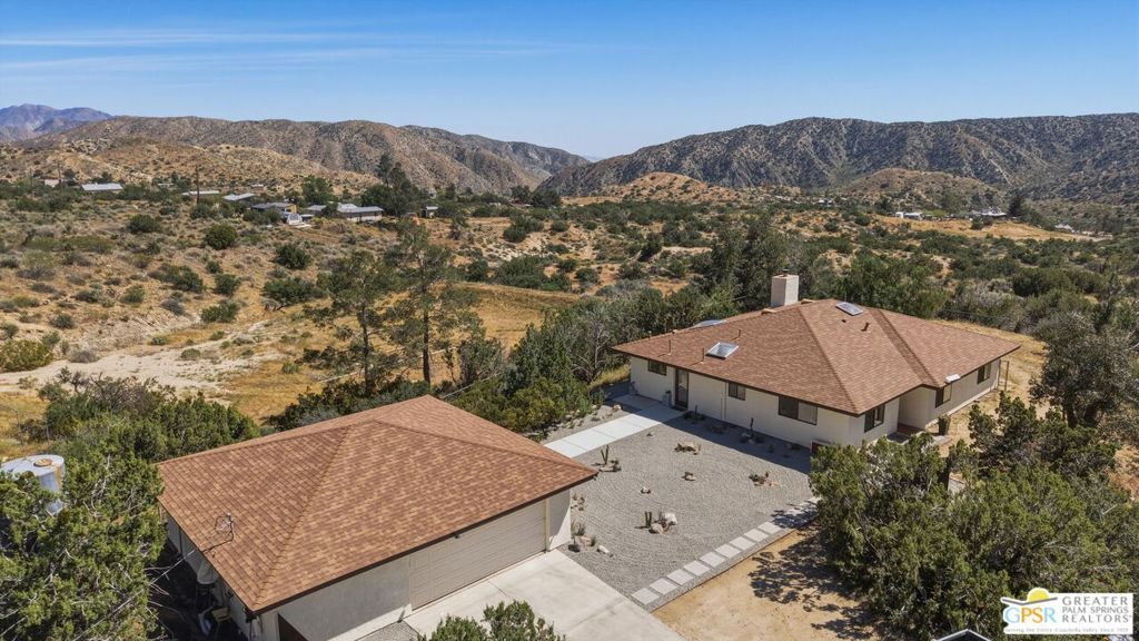 Image 28 of property listing at 48484 Adeline Way, Morongo Valley, CA 92256