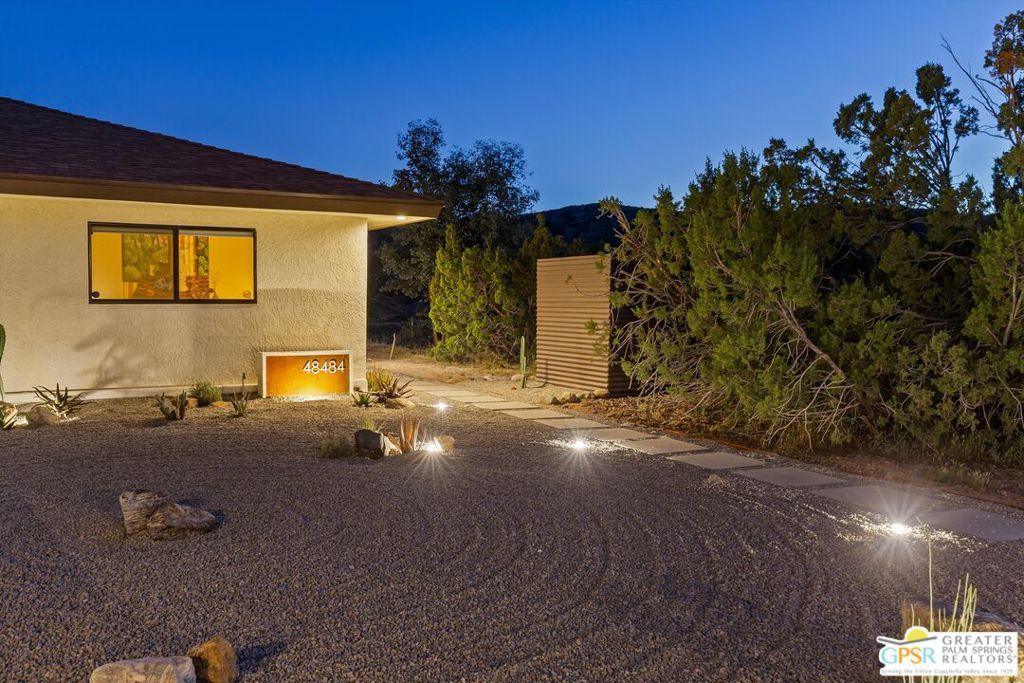 Image 40 of property listing at 48484 Adeline Way, Morongo Valley, CA 92256