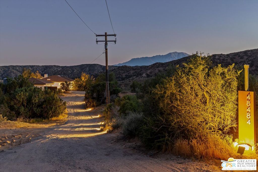 Image 65 of property listing at 48484 Adeline Way, Morongo Valley, CA 92256