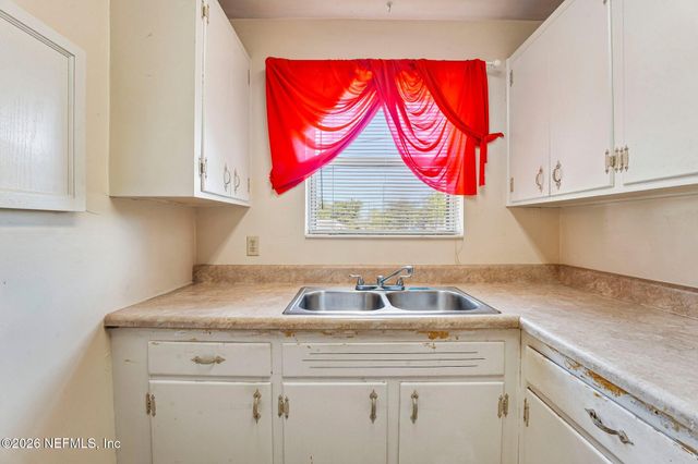 6552 BARTHOLF Avenue, Jacksonville, FL 32210