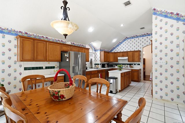 13539 Chappel Vw, San Antonio, TX 78249