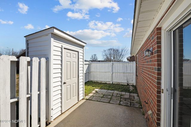 2606 Richard Drive B, Greenville, NC 27834