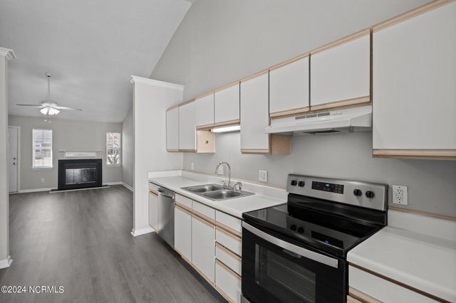 2606 Richard Drive B, Greenville, NC 27834