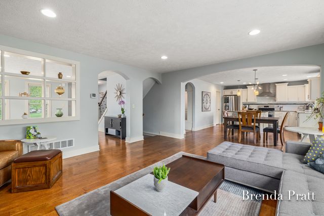 9845 Sunset Ridge Drive Ne, Algoma Twp, MI 49341