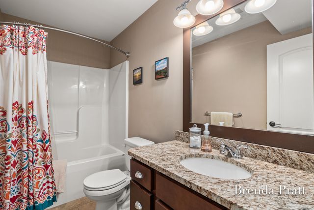 9845 Sunset Ridge Drive Ne, Algoma Twp, MI 49341