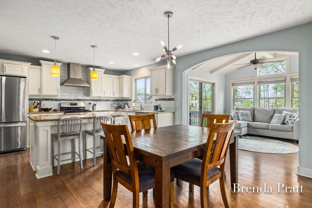 9845 Sunset Ridge Drive Ne, Algoma Twp, MI 49341