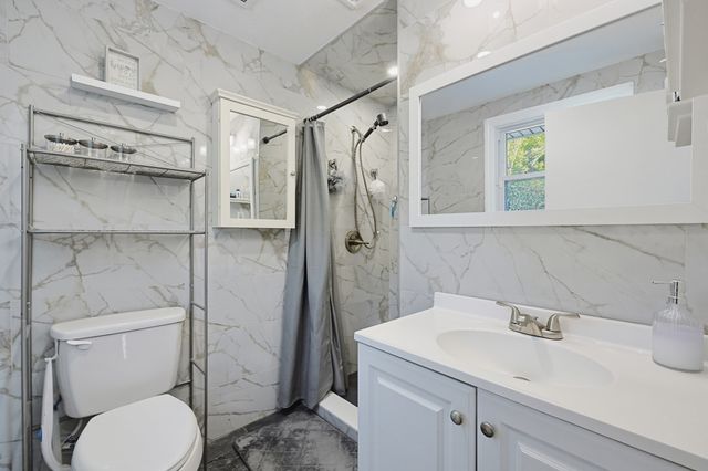 39 Candy Ln, Brockton, MA 02301