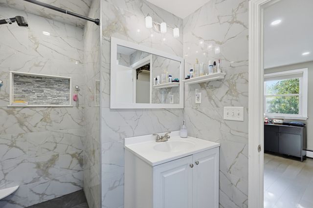 39 Candy Ln, Brockton, MA 02301