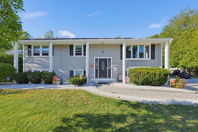 39 Candy Ln, Brockton, MA 02301