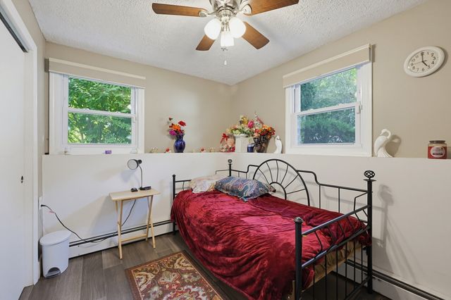 39 Candy Ln, Brockton, MA 02301