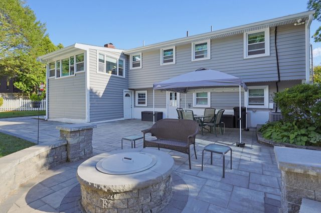 39 Candy Ln, Brockton, MA 02301