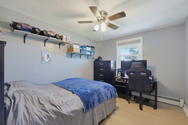 39 Candy Ln, Brockton, MA 02301