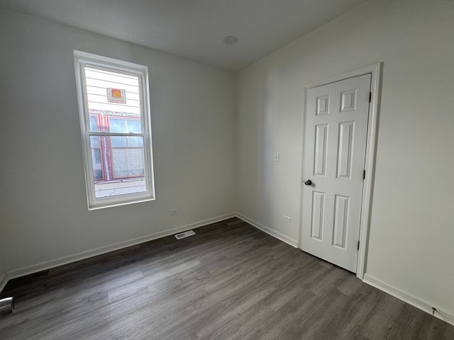 11333 S Edbrooke Avenue, Chicago, IL 60628