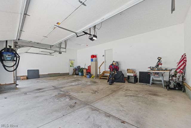2820 Ashwood Drive, Alliance, OH 44601