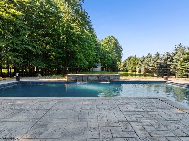 2820 Ashwood Drive, Alliance, OH 44601