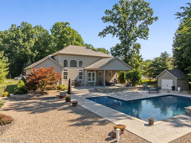 2820 Ashwood Drive, Alliance, OH 44601