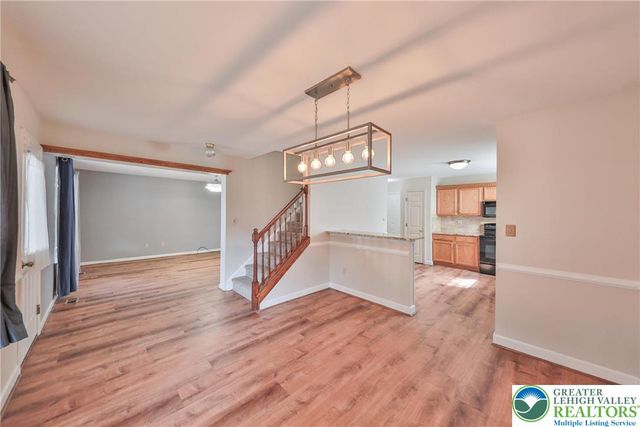 2565 Penns Ridge Boulevard, Forks Twp, PA 18040