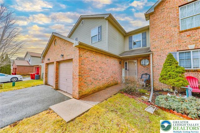 2565 Penns Ridge Boulevard, Forks Twp, PA 18040