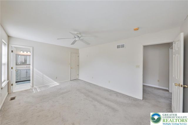 2565 Penns Ridge Boulevard, Forks Twp, PA 18040