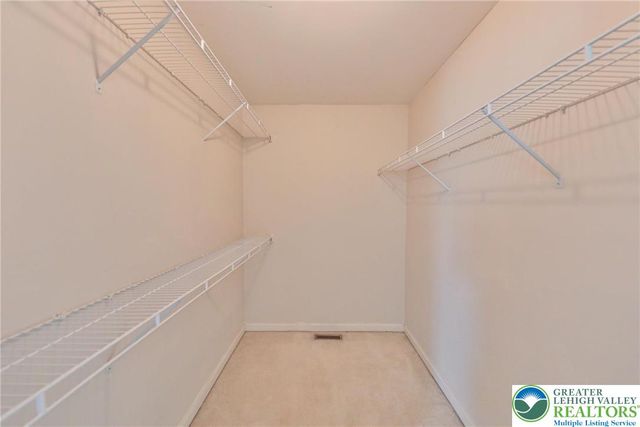 2565 Penns Ridge Boulevard, Forks Twp, PA 18040