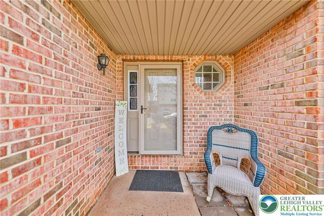 2565 Penns Ridge Boulevard, Forks Twp, PA 18040