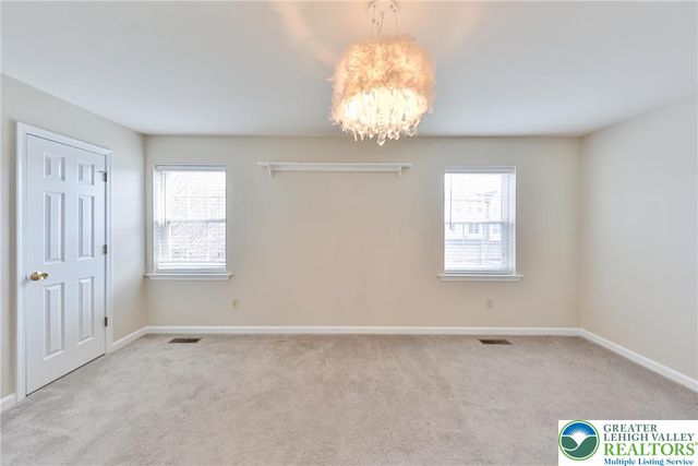 2565 Penns Ridge Boulevard, Forks Twp, PA 18040