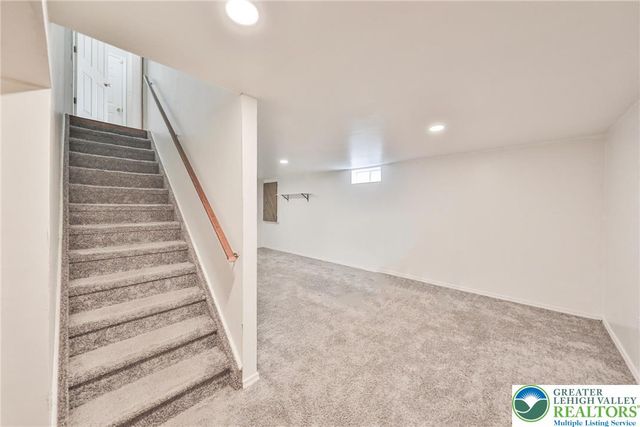 2565 Penns Ridge Boulevard, Forks Twp, PA 18040