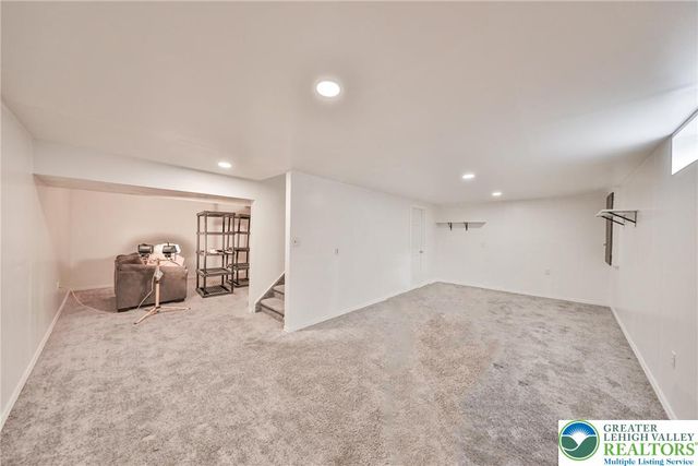 2565 Penns Ridge Boulevard, Forks Twp, PA 18040