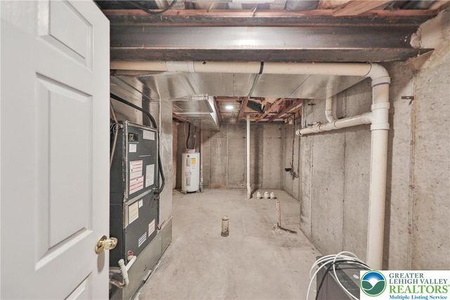 2565 Penns Ridge Boulevard, Forks Twp, PA 18040