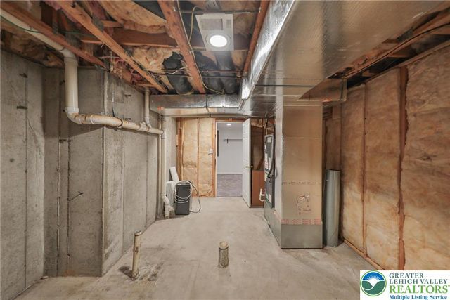 2565 Penns Ridge Boulevard, Forks Twp, PA 18040