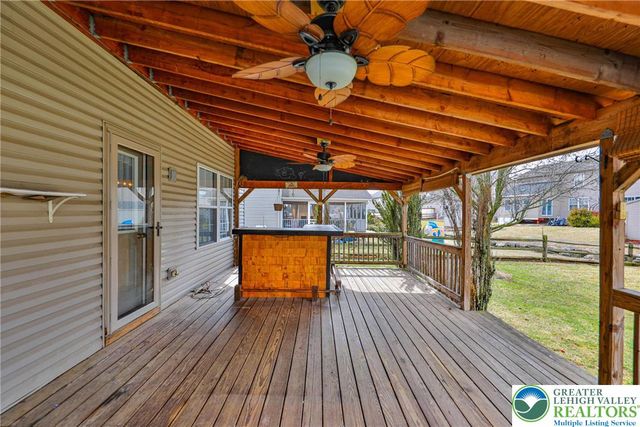 2565 Penns Ridge Boulevard, Forks Twp, PA 18040