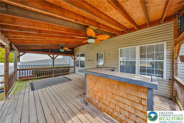 2565 Penns Ridge Boulevard, Forks Twp, PA 18040