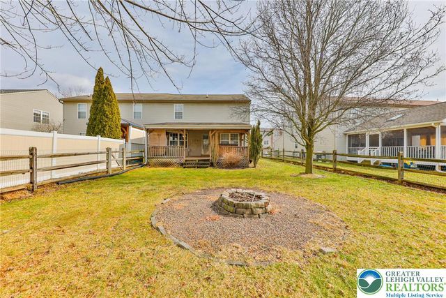 2565 Penns Ridge Boulevard, Forks Twp, PA 18040