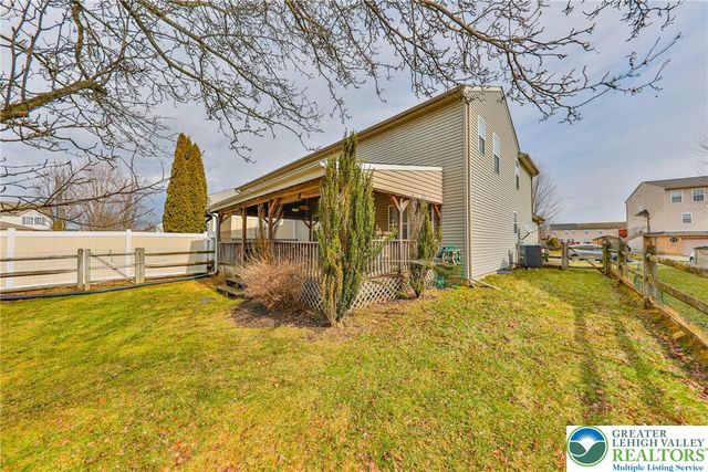 2565 Penns Ridge Boulevard, Forks Twp, PA 18040