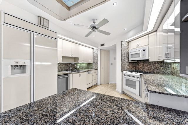 4605 S Ocean Boulevard 4c, Highland Beach, FL 33487