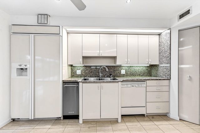 4605 S Ocean Boulevard 4c, Highland Beach, FL 33487