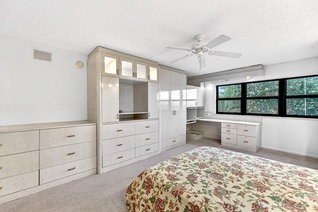 4605 S Ocean Boulevard 4c, Highland Beach, FL 33487