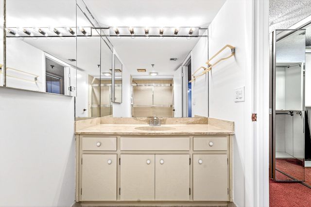 4605 S Ocean Boulevard 4c, Highland Beach, FL 33487