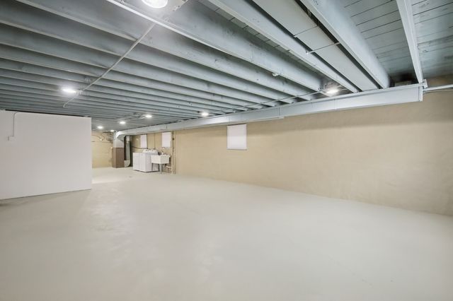 1711 W 43rd Street, Chicago, IL 60609