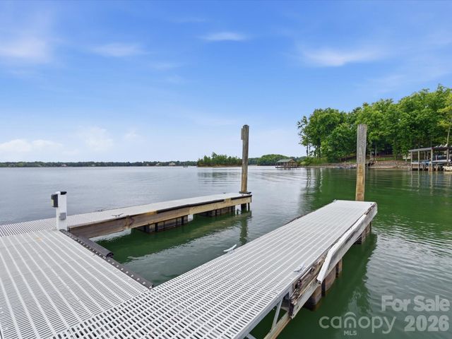 505 Stonemarker Road, Mooresville, NC 28117